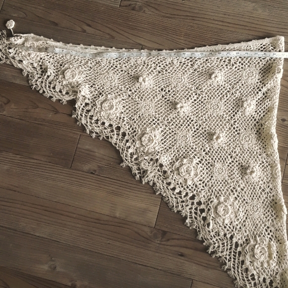 NANETTE LEPORE vintage crochet shawl - Picture 6 of 7